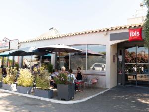 Hotels Hotel ibis Narbonne : photos des chambres