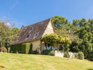 Maisons de vacances Farmhouse with private pool, large garden and playground : photos des chambres