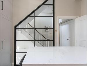 Elegant Knightsbridge Townhouse close to Harrods