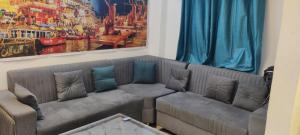 Chandrakala Residency Paying Guest House Near Kashi Vishwanath Temple and Ganga Ghats