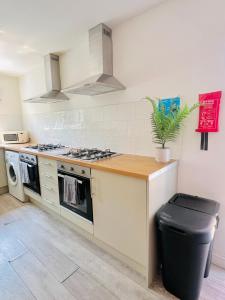 Cleveland Road Ensuites