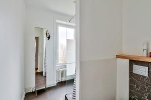 Refurbished 1 bedroom apartment in a quiet neighborhood
