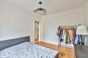 Appartements Refurbished 2 bedroom apartment in a quiet neighborhood : photos des chambres