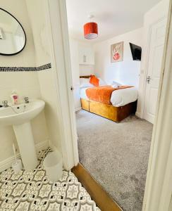 Cleveland Road Ensuites