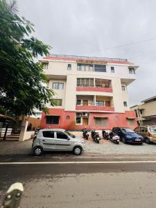 Fully furnished 2BHK apartment near Gokulam