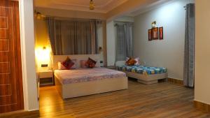 Nabhasa Courtyard Home & Apartment Stay