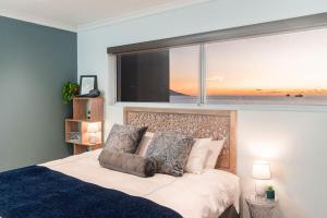 Cape Lions Sunset by Elevancy Living