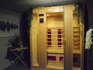 Forest Cottage, Jehonville