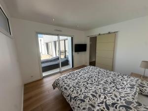 Maisons de vacances Maison 4 chambres piscine : photos des chambres