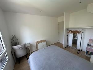 Maisons de vacances Maison 4 chambres piscine : photos des chambres