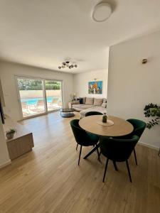 Vila Stanić with pool (new apartment for 4)