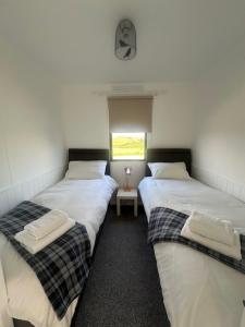 Bowmore 7 - Stunning Sea Views, Farm Stay