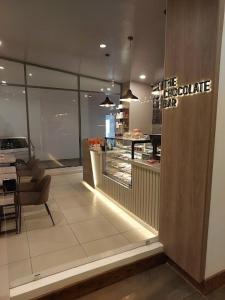 Luxury 2BR with Skyline Views Skynest Residences