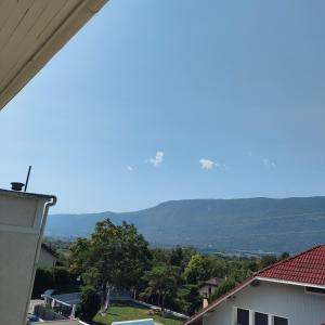 Appartements Somptueux * * proche du lac avec parking prive : photos des chambres