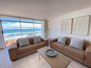 13 Glitter Bay - Seaviews & Beach access - Umhlanga 3BR