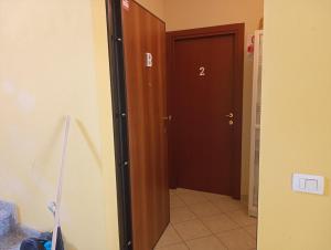 White Coral Rooms self check-in