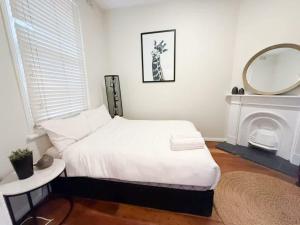 Sydney Dawes point 4bed cls Sydney Harbour bridge