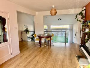 Family home in Haarlem with garden, near beach & Amsterdam