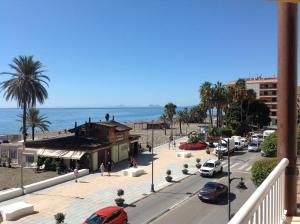 Estepona Beach Frontline Deluxe 3BR Condo