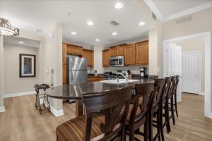 3 Bedrooms 2 Bathrooms Re7697-101Hc