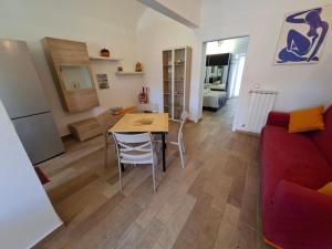 Appartamento 2 balconi-centro