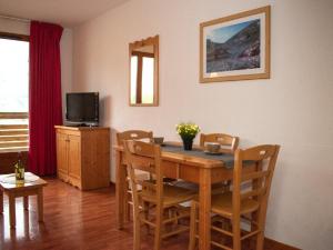 Chaleureux 2 pièces pour 4 personnes, balcon vue montagne, animaux admis. - FR-1-504-561