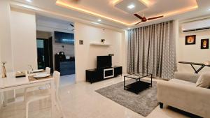 Lake Side Serviced Apartment by Maxxvalue