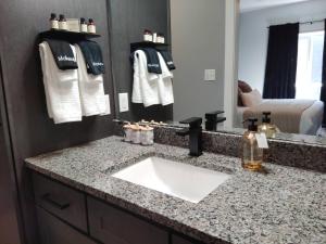 Moody Modern Dunes Hot Tub Beach and Trails