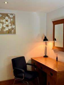 DAINTY HOME STAY - 6 BDR Contractors, Family & Group