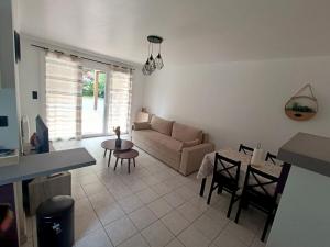 Appartements T1 cosy avec jardin a 7 min de l-aeroport, proche de Nantes : photos des chambres