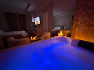 Lunarist Luxury Jacuzzi Suites in Blloku Tirana