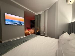 Lunarist- Luxury Jacuzzi Suites Blloku Tirana