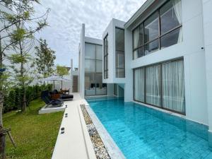 Luxpride 3BR near laguna friendly villa with Garden&pool