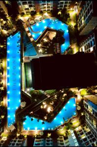 Chiang Mai Luxury Community The one pool view facing the super large swimming pool community