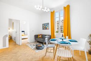 2 Steps from Sea - Air conditioning - 2 Bedrooms - Kitchen - Wifi - Tramway