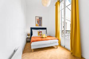 2 Steps from Sea - Air conditioning - 2 Bedrooms - Kitchen - Wifi - Tramway