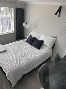 Umazis Bespoke Properties- The Hyde