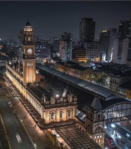 Studio for 02 guests WIFI 300MB air conditioner only twoo minutes of subway station LUZ SP