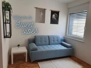 Sweet Vibes Studio at Šiška district, with Parking