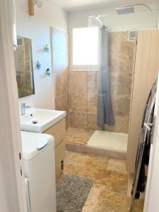 T3 apartment with balcony near the sea