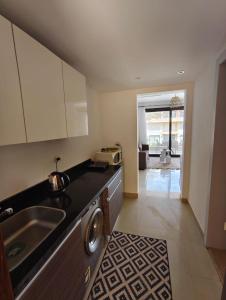 G-cribs studio pool view