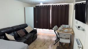 Large One bedroom flat with two beds Sleep 4 people