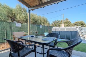 Cretan Blue Bungalow Chania