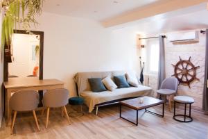 Appartements Le Rimbaud T2 dans le centre historique : photos des chambres