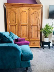 Super King, Close to Beach, Shops, Train, Shared Bathroom