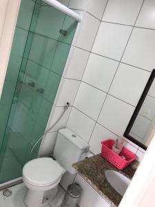 Belíssimo apartamento em condomínio bem localizado