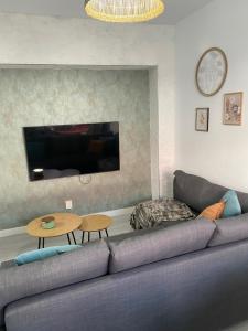 Casa en Dos hermanas cerca de estación de tren