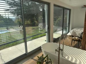 B&B / Chambres d'hotes La coutoisiere : photos des chambres