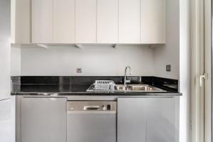 Stylish 1BR with Burj & Canal View