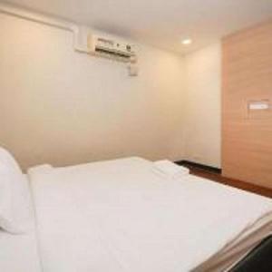 XX GO INN BTS Silom Saint Louis - บีทีเอส เซนต์หลุยส์